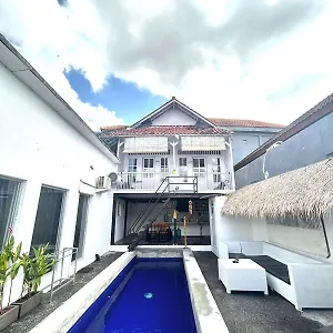 White Sandat Guest house